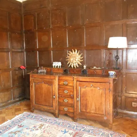 Low Hall Country House