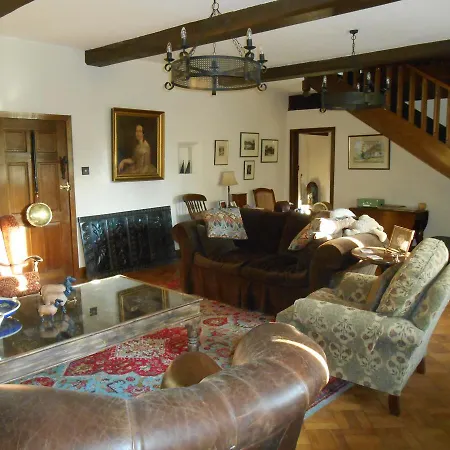 Low Hall Country House Oda ve Kahvaltı *